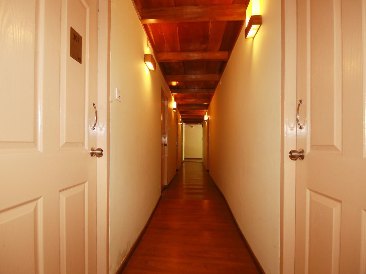 Sn Hotel Munnar Bagian luar foto