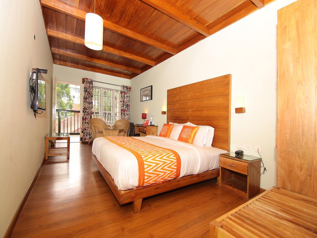Sn Hotel Munnar Bagian luar foto